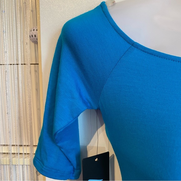 Guess by Marciano Blue Short Sleeve Top Size XS NWT - Picture 7 of 15